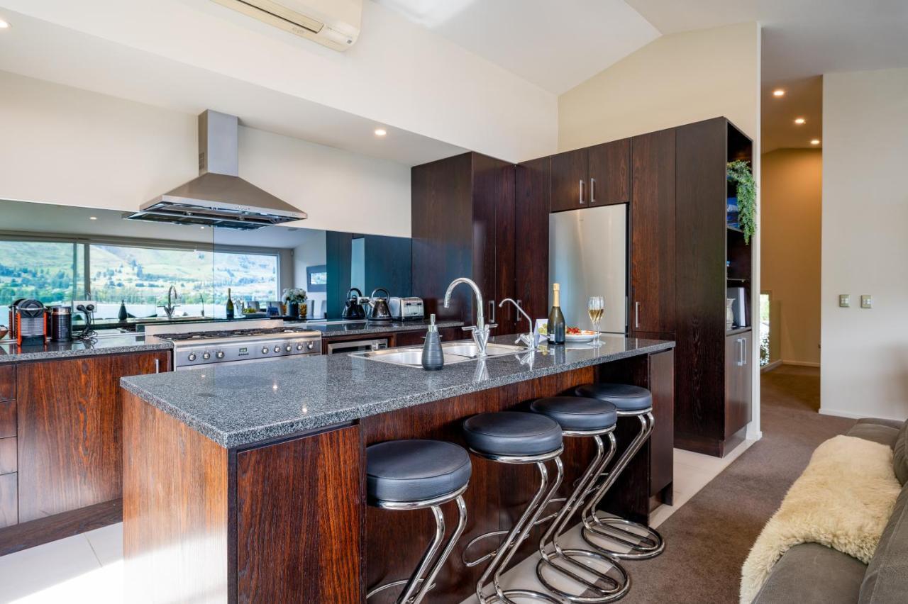 Luxury Lakeview Vista Apartment Wanaka Exterior foto